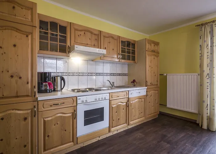 Resi & Obermoser Кёссен