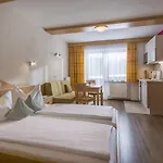 Resi & Obermoser 公寓 Kössen